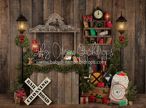 Holiday Station Stand