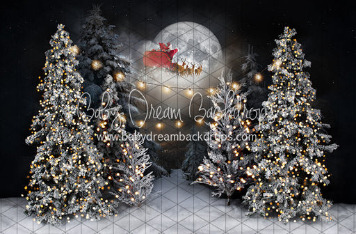 Magic in the Moonlight Santa and String Lights (JA)