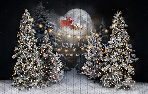 Magic in the Moonlight Santa and String Lights (JA)