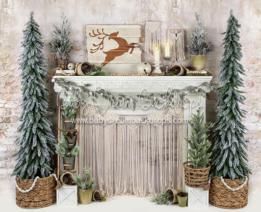 Merry Macrame Mantel