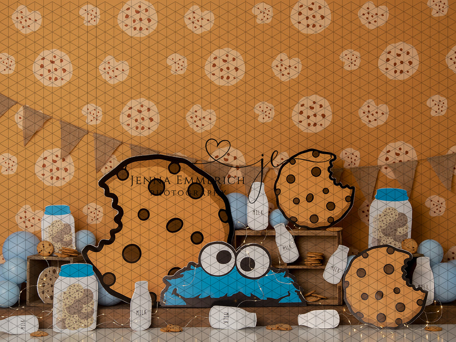 Munch on Cookies (JE)