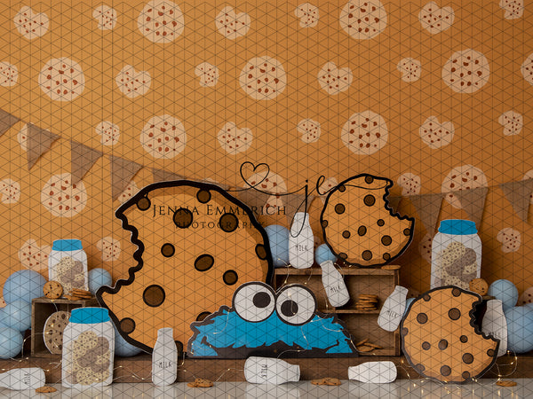 Munch on Cookies (JE)