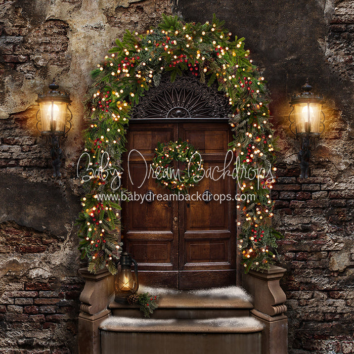 X Drop old city christmas door