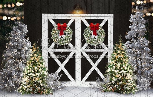 Once Upon a Christmas Black Barn (JA)