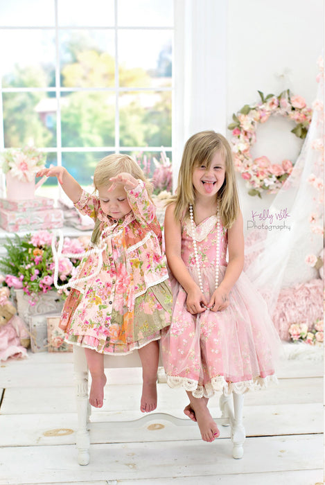 Pretty In Pink Club Right