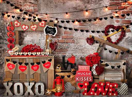 Pucker Up - 60Hx80W - BS  