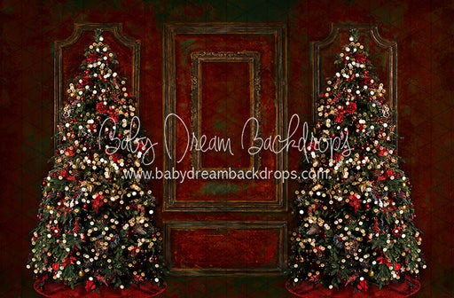 Queens Christmas Wall Trees (CC)