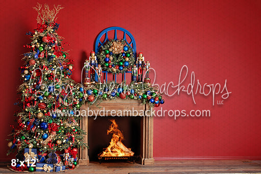 Red Nutcracker One Tree (VR)