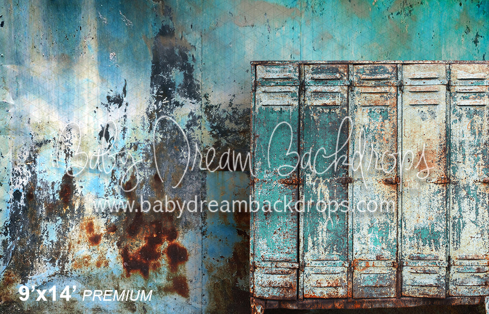 Rusty Aqua Lockers (CC)