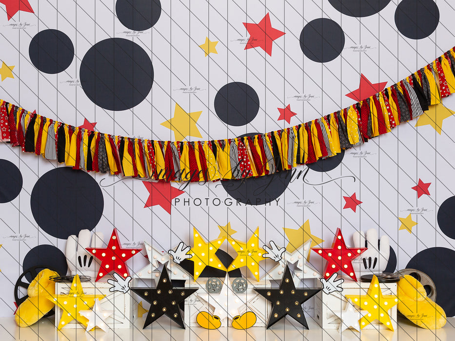 Star Pop Red Yellow with Props