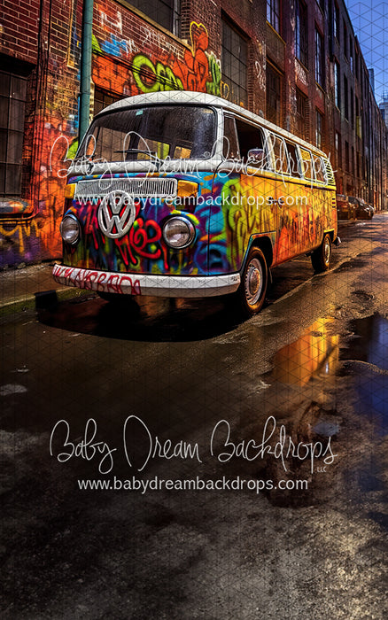 Sweep Peace Love and Graffiti Bus (BD)