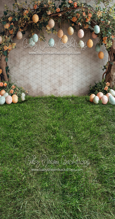 Sweeps Hoppy Easter Tree Arch (Grass) (JA)