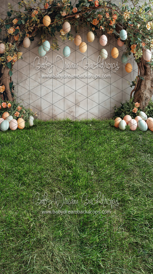 Sweeps Hoppy Easter Tree Arch (Grass) (JA)