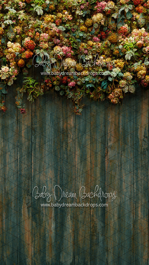 Sweeps Rustic Wall of Blooms (LL)