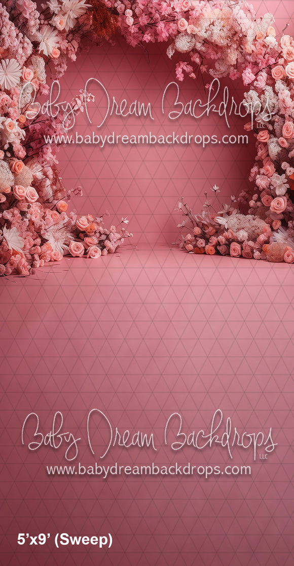 Sweeps Studio Pink Floral Arch (AZ)