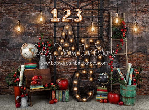 Urban Apple Alley (JA)