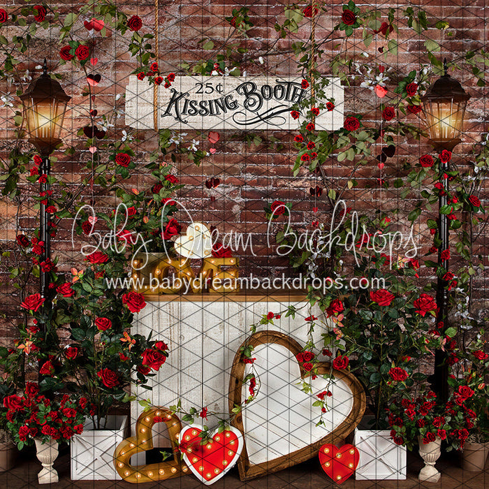 X Drop urban kissing booth