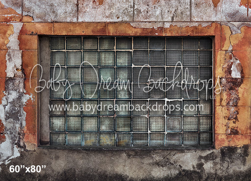 Urban Looking Glass (CC)