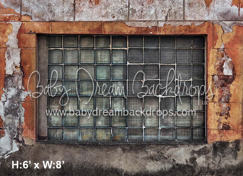 Urban Looking Glass (CC)