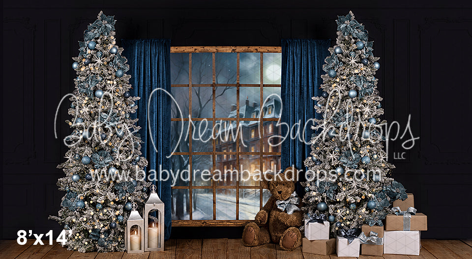 White and Blue Christmas Window with Bear (VR)