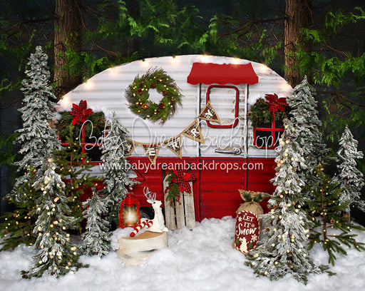 Winter Camper Decorated (Extra Lights) 