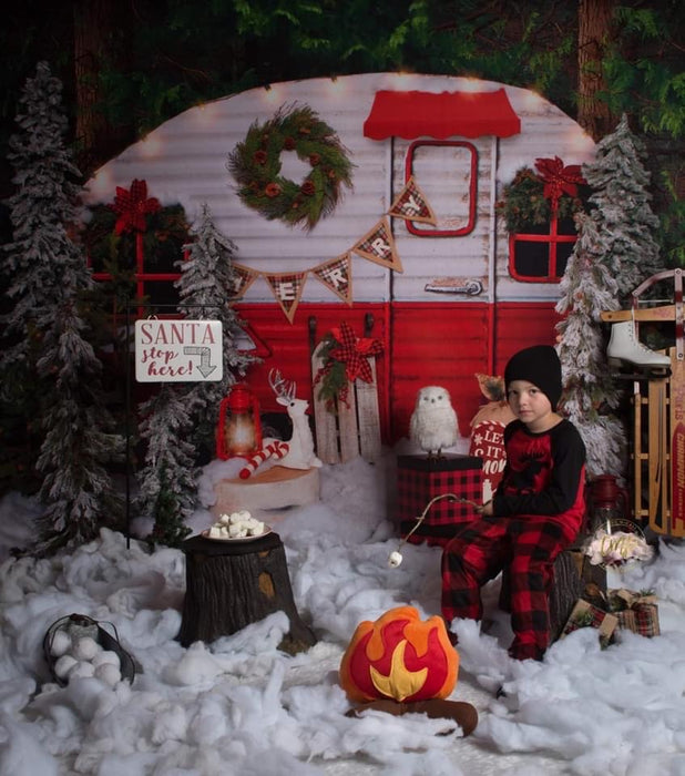 Winter Camper Decorated (Extra Lights)