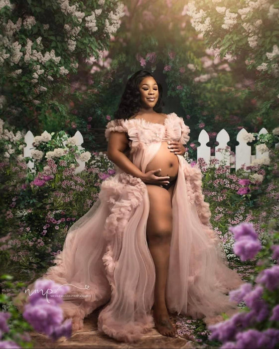 Sweeps First Blooms of Spring (CC)