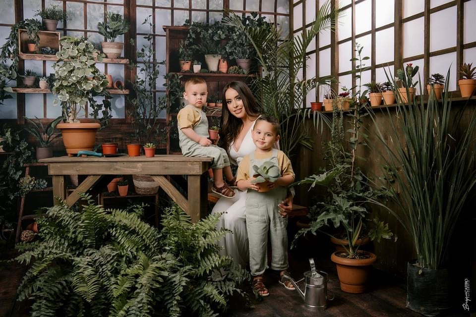 Gorgeous Green House (JA)