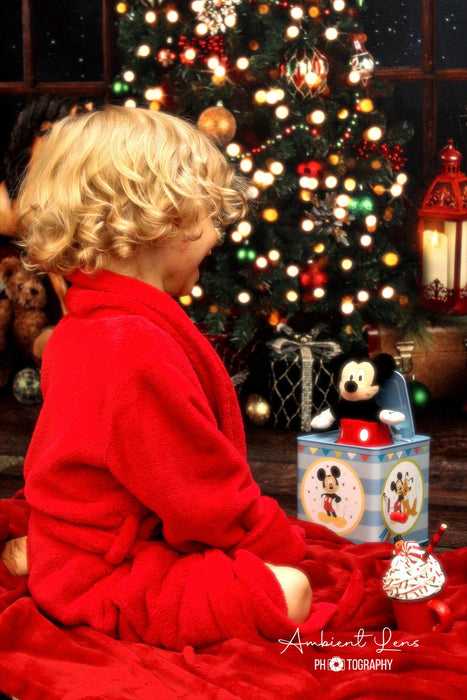 Royal Holiday Tree Left Santa