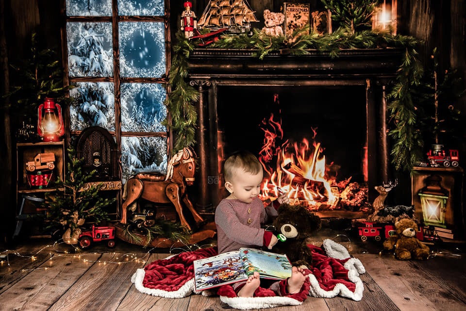 Claus Corner Family Time