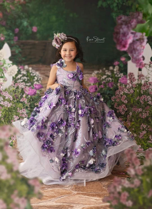 Sweeps First Blooms of Spring (CC)