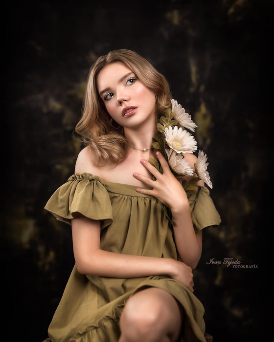 Royal Glamour Wall Plain (CC)