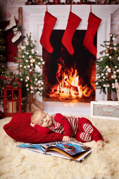 Farmhouse Cozy Fireplace (Lights)