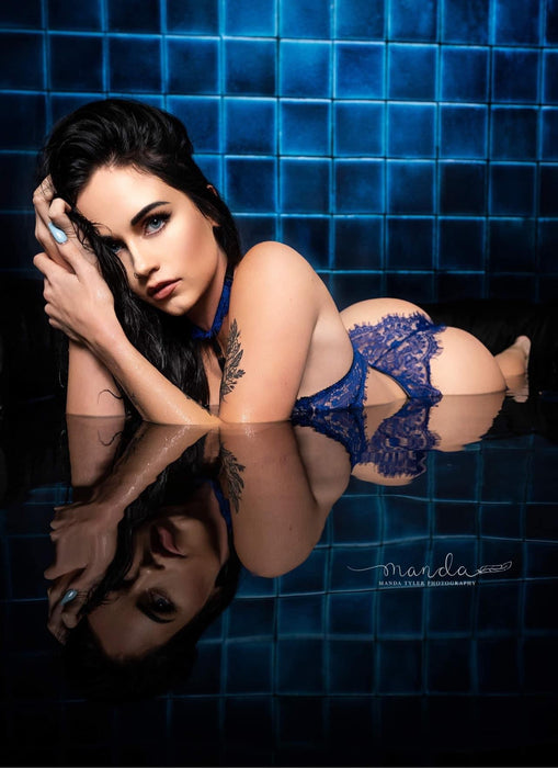 Spotlight Tile Blue (CC)