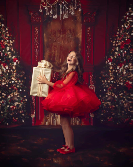 Royal Red Holiday (CC)