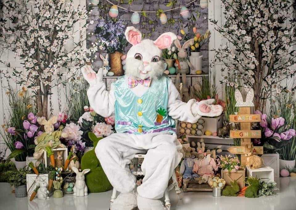 Country Easter Stand