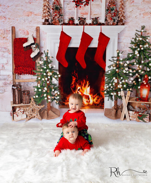 Farmhouse Cozy Fireplace (Lights)