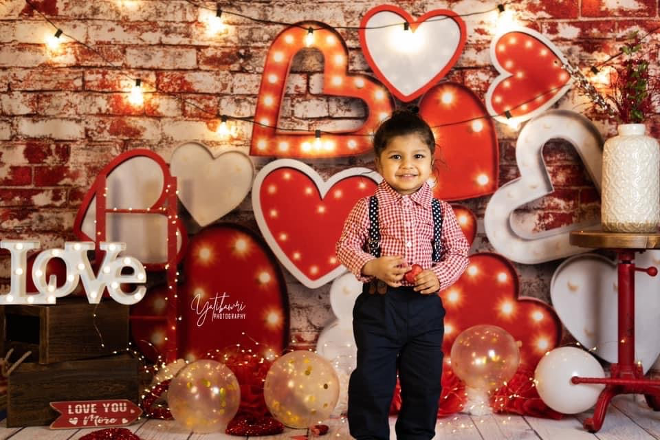 Stacked Romance Red and White