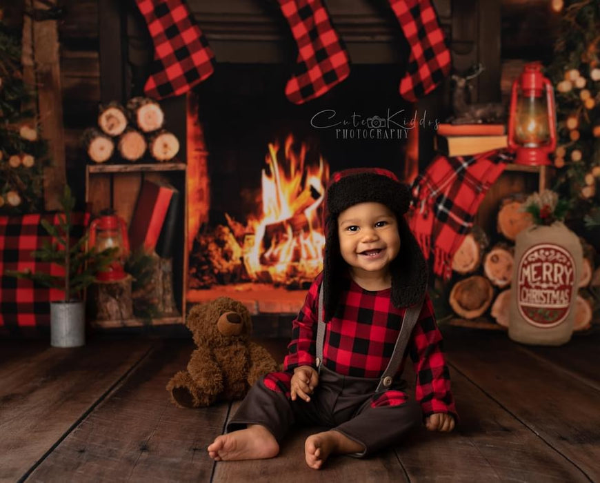 Cuddle Up for Christmas (Dark Mantel)