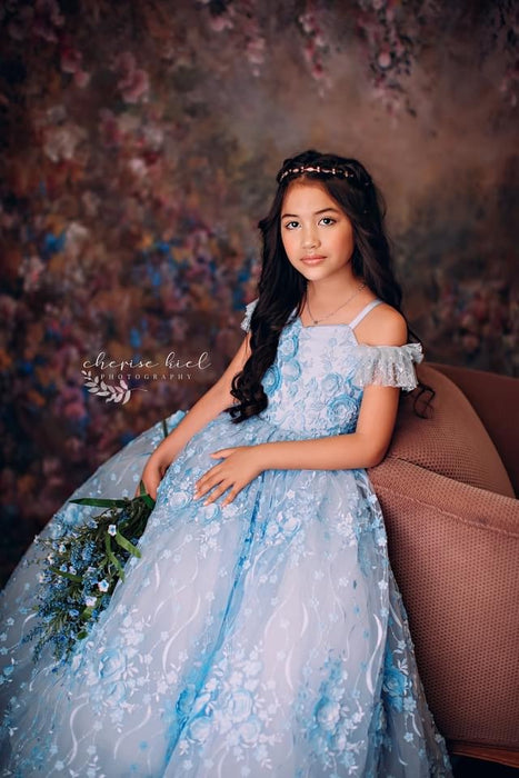 Heirloom Hopping Down the Trail