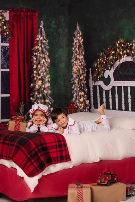 Classic Traditions Simple Queen Headboard and Doors Bundle