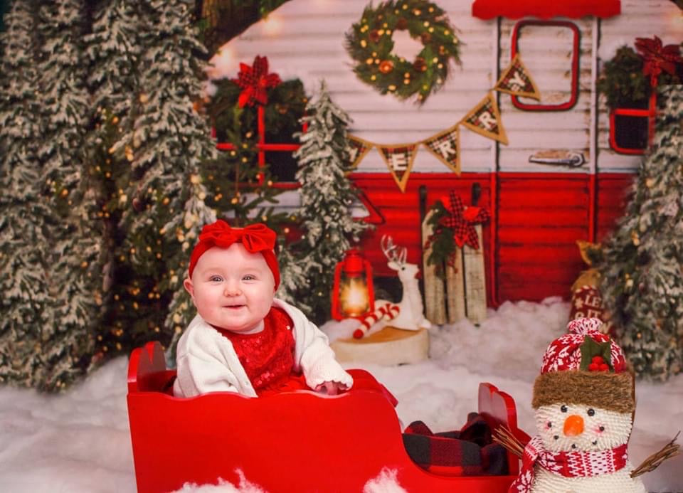 Winter Camper Decorated (Extra Lights)