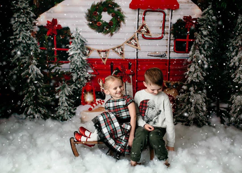 Winter Camper Decorated (Extra Lights)