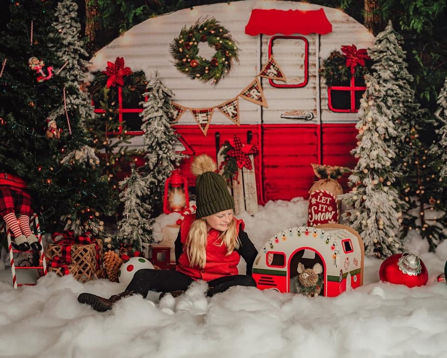 Winter Camper Decorated (Extra Lights)