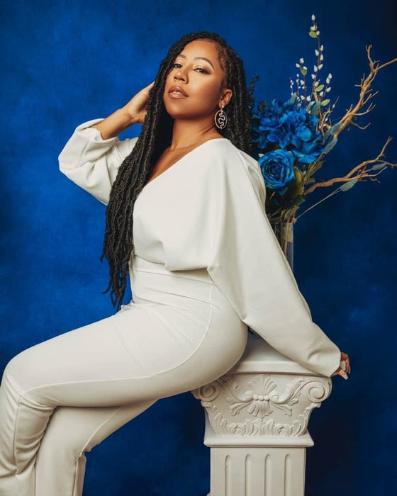 Sweeps Whispers Sapphire