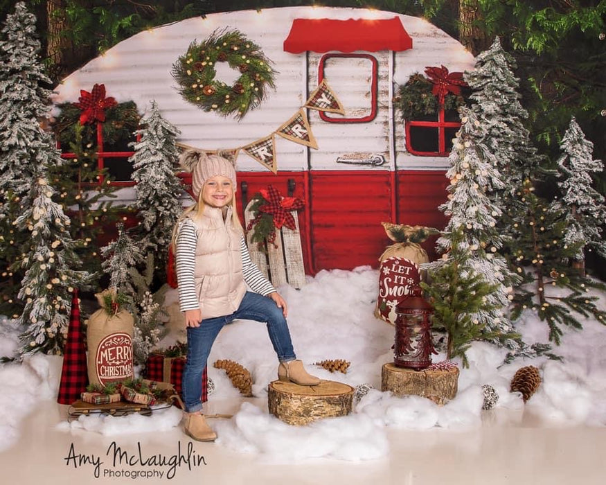 Winter Camper Decorated (Extra Lights)