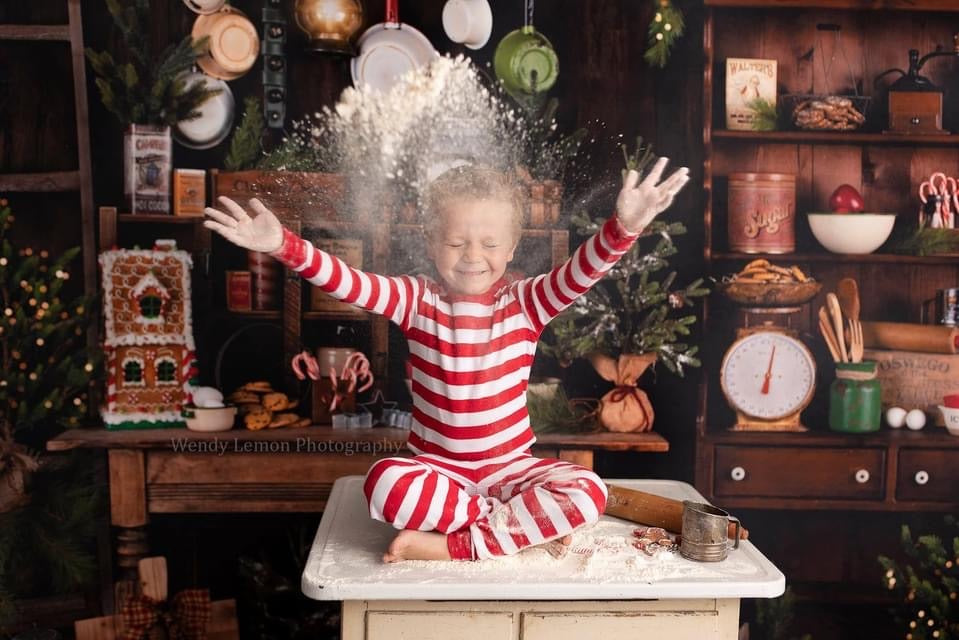 Claus Corner Kitchen Lights