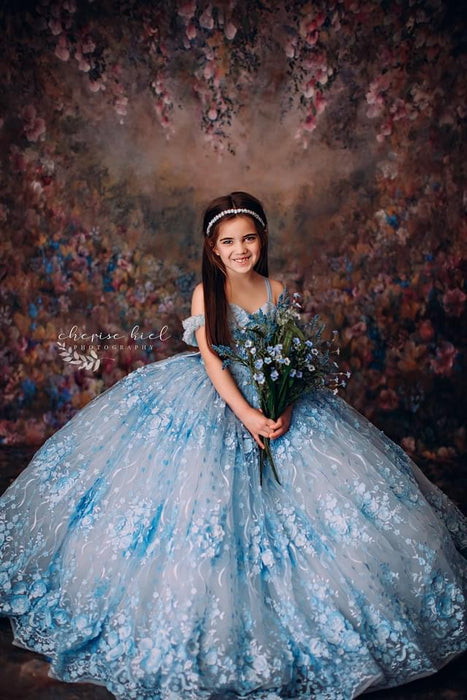 Heirloom Hopping Down the Trail