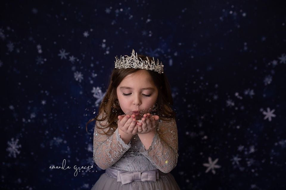 Dancing Snowfall Blue