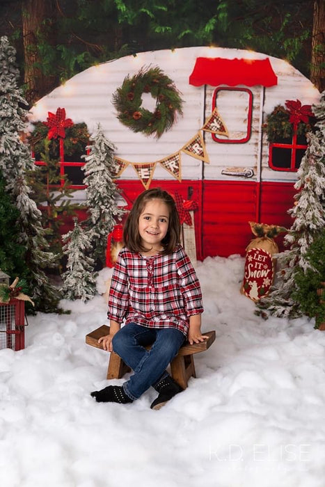 Winter Camper Decorated (Extra Lights)